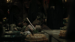 extant_GameOfThrones_1x08-ThePointyEnd_3464