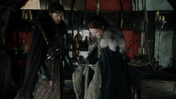 extant_GameOfThrones_1x08-ThePointyEnd_4393