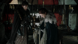 extant_GameOfThrones_1x08-ThePointyEnd_4394