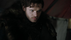 extant_GameOfThrones_1x08-ThePointyEnd_4403