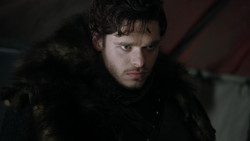 extant_GameOfThrones_1x08-ThePointyEnd_4414