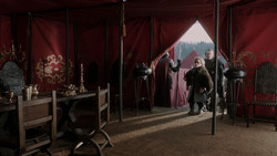 extant_GameOfThrones_1x08-ThePointyEnd_4662