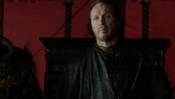 extant_GameOfThrones_1x08-ThePointyEnd_4907