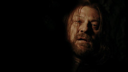 extant_GameOfThrones_1x09-Baelor_0021