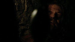 extant_GameOfThrones_1x09-Baelor_0027