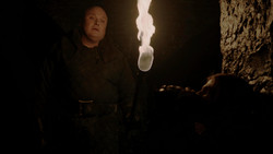 extant_GameOfThrones_1x09-Baelor_0043