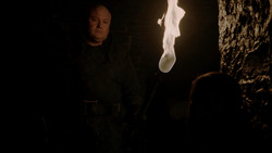 extant_GameOfThrones_1x09-Baelor_0051