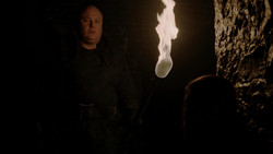 extant_GameOfThrones_1x09-Baelor_0056
