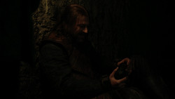extant_GameOfThrones_1x09-Baelor_0138