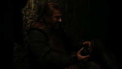extant_GameOfThrones_1x09-Baelor_0140