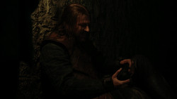 extant_GameOfThrones_1x09-Baelor_0141