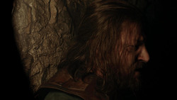 extant_GameOfThrones_1x09-Baelor_0257