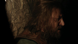 extant_GameOfThrones_1x09-Baelor_0258