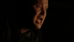 extant_GameOfThrones_1x09-Baelor_0259