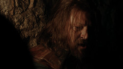 extant_GameOfThrones_1x09-Baelor_0284