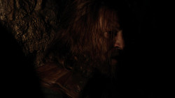 extant_GameOfThrones_1x09-Baelor_0286
