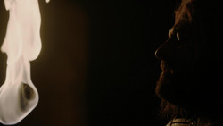 extant_GameOfThrones_1x09-Baelor_0344