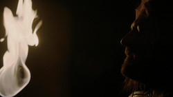 extant_GameOfThrones_1x09-Baelor_0347