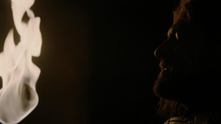 extant_GameOfThrones_1x09-Baelor_0348