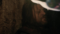 extant_GameOfThrones_1x09-Baelor_0366