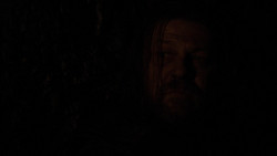 extant_GameOfThrones_1x09-Baelor_0389