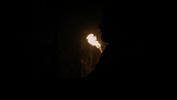 extant_GameOfThrones_1x09-Baelor_0396