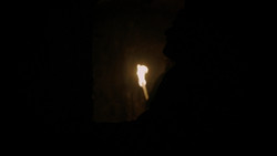 extant_GameOfThrones_1x09-Baelor_0398