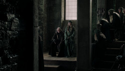 extant_GameOfThrones_1x09-Baelor_0606