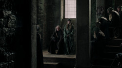 extant_GameOfThrones_1x09-Baelor_0607