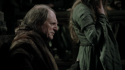 extant_GameOfThrones_1x09-Baelor_0624