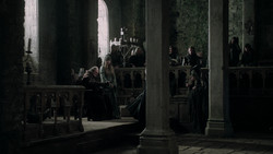 extant_GameOfThrones_1x09-Baelor_0687