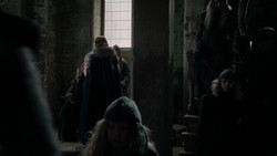 extant_GameOfThrones_1x09-Baelor_0751