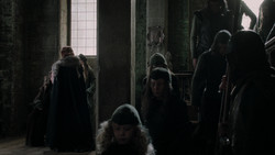 extant_GameOfThrones_1x09-Baelor_0755