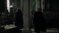 extant_GameOfThrones_1x09-Baelor_0809