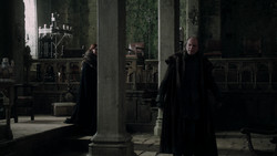 extant_GameOfThrones_1x09-Baelor_0811