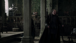 extant_GameOfThrones_1x09-Baelor_0813