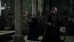 extant_GameOfThrones_1x09-Baelor_0816