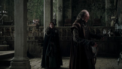 extant_GameOfThrones_1x09-Baelor_0818