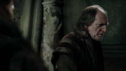 extant_GameOfThrones_1x09-Baelor_0861
