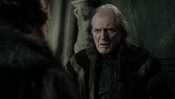 extant_GameOfThrones_1x09-Baelor_0889