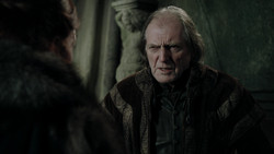 extant_GameOfThrones_1x09-Baelor_0892
