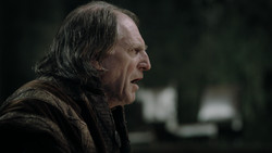extant_GameOfThrones_1x09-Baelor_0928