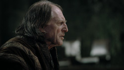extant_GameOfThrones_1x09-Baelor_0929