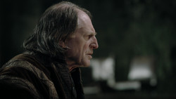 extant_GameOfThrones_1x09-Baelor_0932