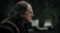 extant_GameOfThrones_1x09-Baelor_0933