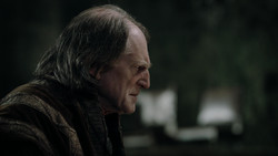extant_GameOfThrones_1x09-Baelor_0955