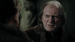 extant_GameOfThrones_1x09-Baelor_0979