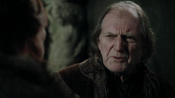 extant_GameOfThrones_1x09-Baelor_0981