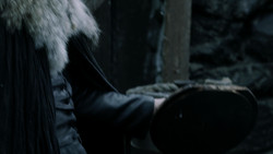 extant_GameOfThrones_1x09-Baelor_1711