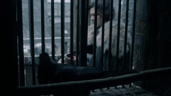 extant_GameOfThrones_1x09-Baelor_1735